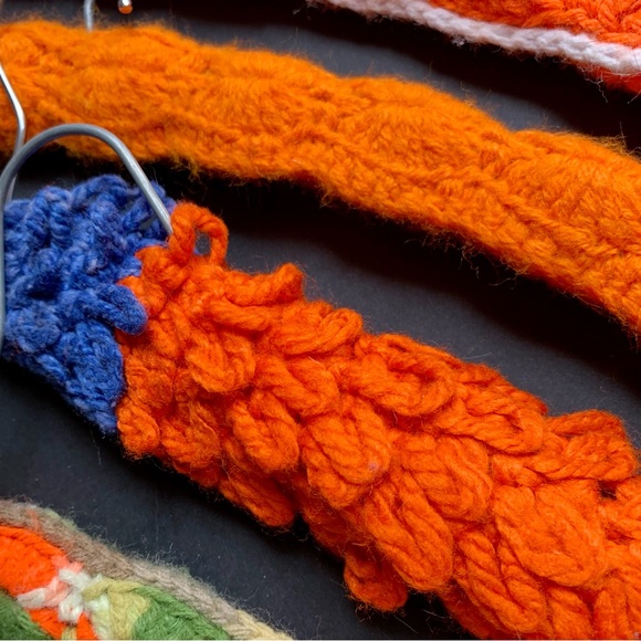 v i n t a g e :: 4 Handmade Crochet Knit Clothing Hangers Wooden Set - Picture 6 of 10